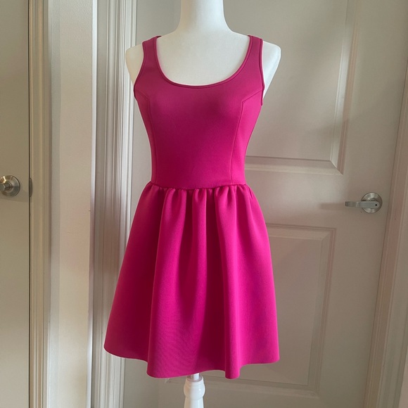 Barbie style Hot pink fit and flare mini dress - Picture 7 of 7